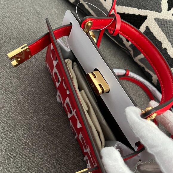 NWT Brilliant Red Tory Burch Lee Radziwill Heart Applique Petite Bag Red 75128 - Picture 4 of 6